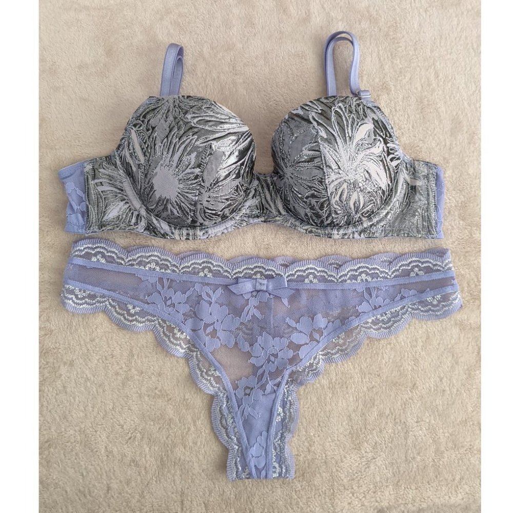 Victoria's Secret Bra & Thong set
